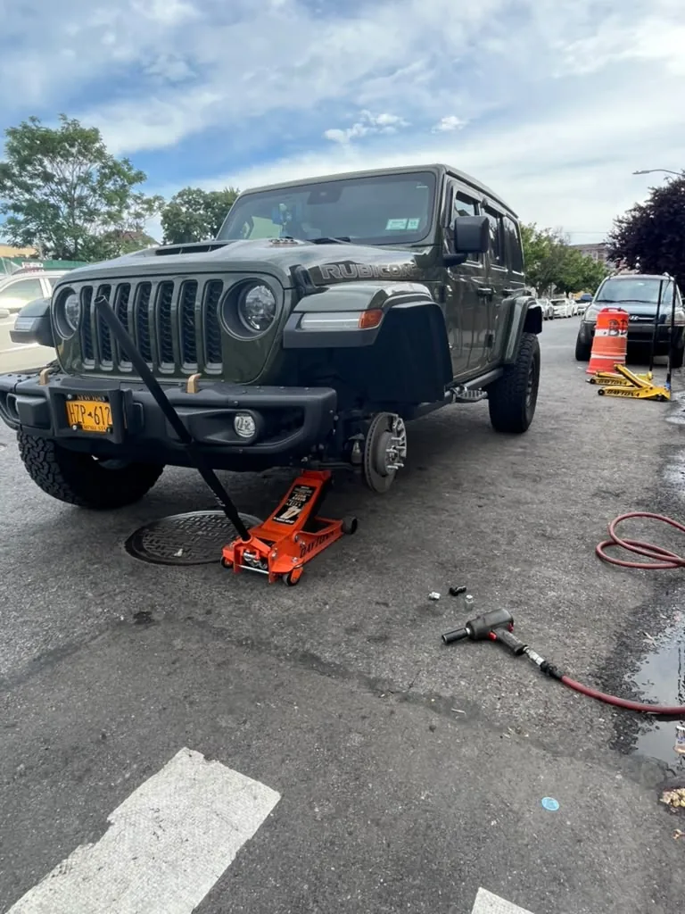 Jeep receiving wheel service